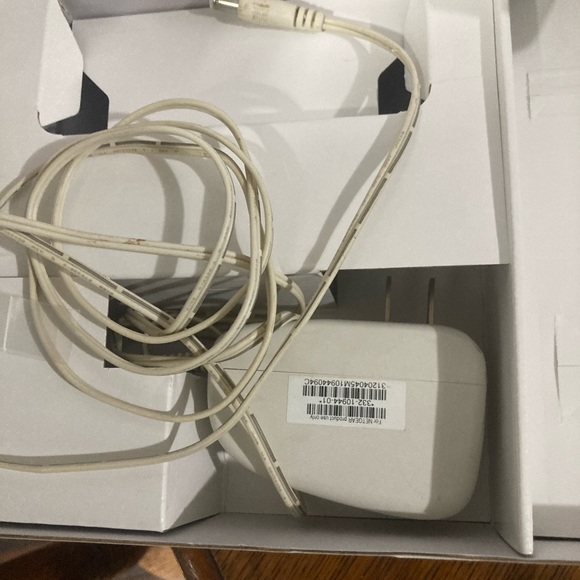 Netgear Orbi Wifi Router - Picture 9 of 10